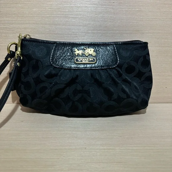 Like New - Coach Signature Wristlet Black - Picture 10 of 10